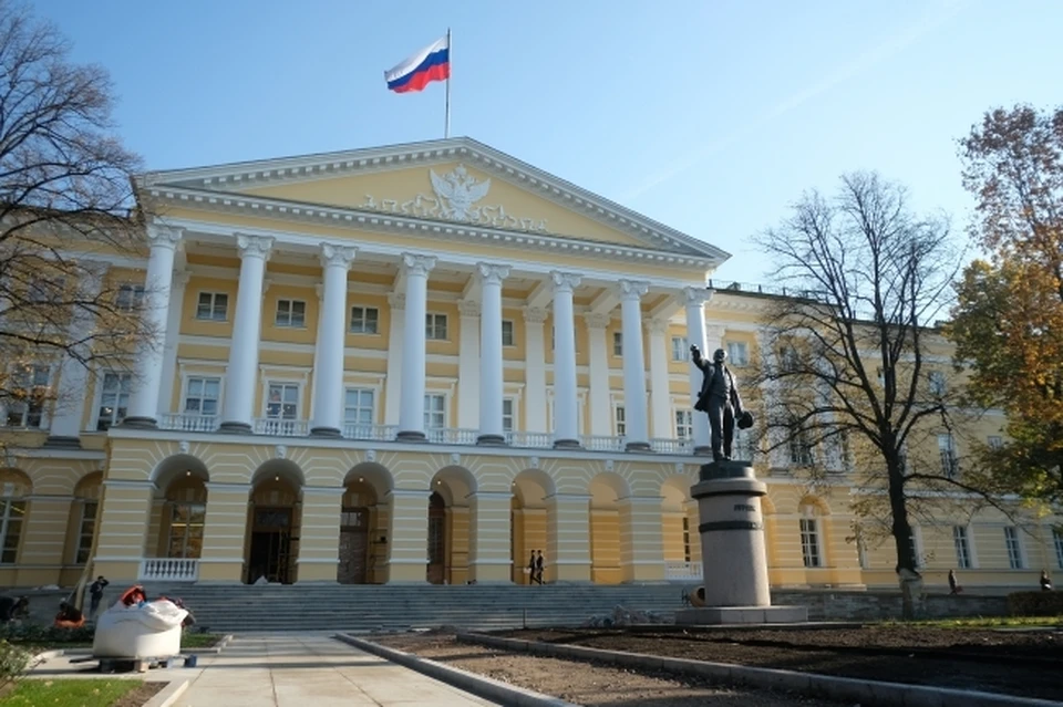 Власти Петербурга введут QR-коды для посещения общественных мест с 1 ноября