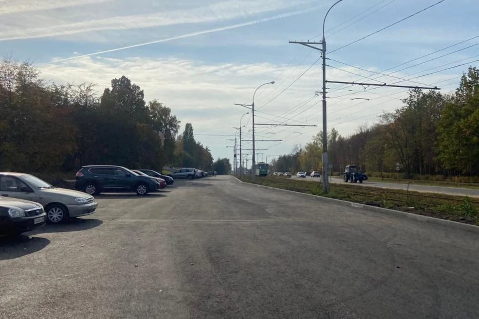 В Липецке у парка Победы расширили парковку