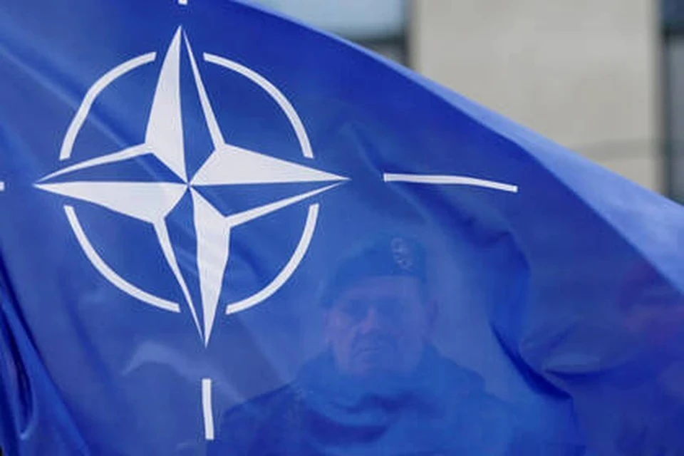 Министр обороны Германии допустила применение НАТО оружие против России