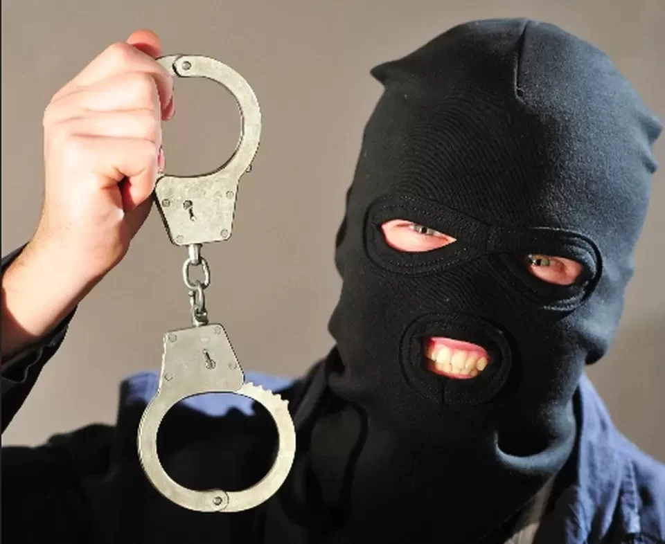 Обвиняемый много лет скрывался от следствия, используя поддельный паспорт