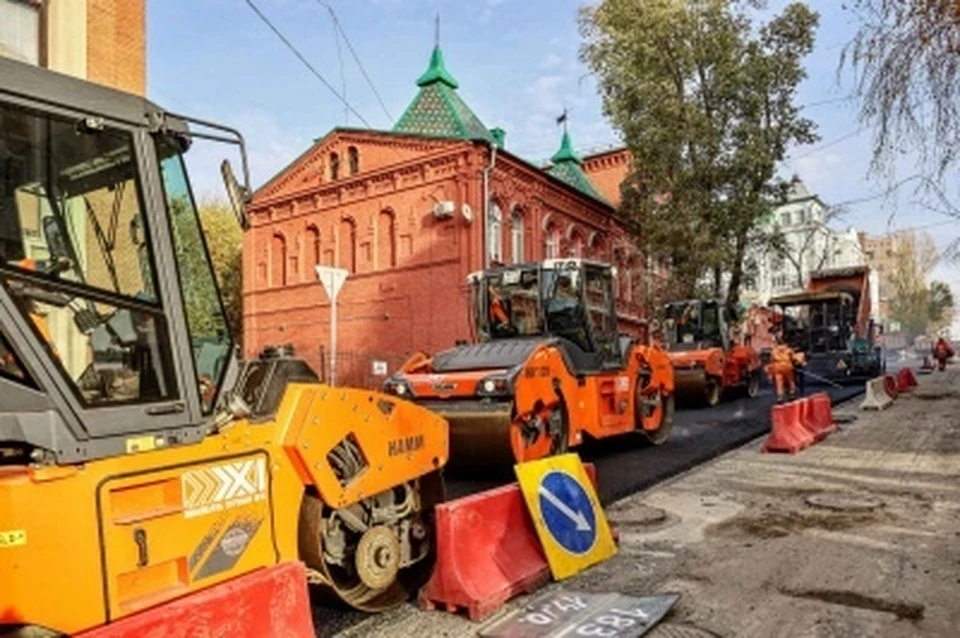 На одной из старейших улиц Самары меняют асфальт