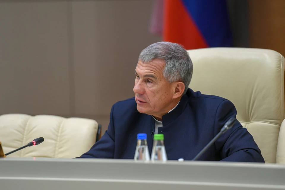 Для полным контролем над ситуацией власти рекомендовали вакцинироваться. Фото: president.tatarstan.ru