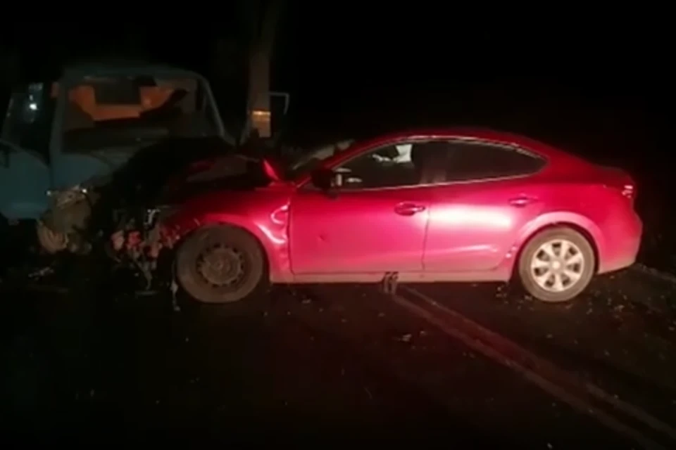 В дорожной аварии один человек погиб, двое получили травмы.