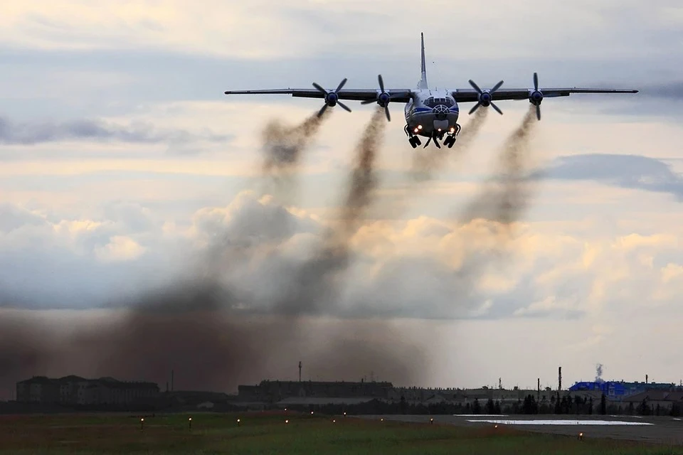 При крушении Ан-12 под Иркутском погибли двое россиян