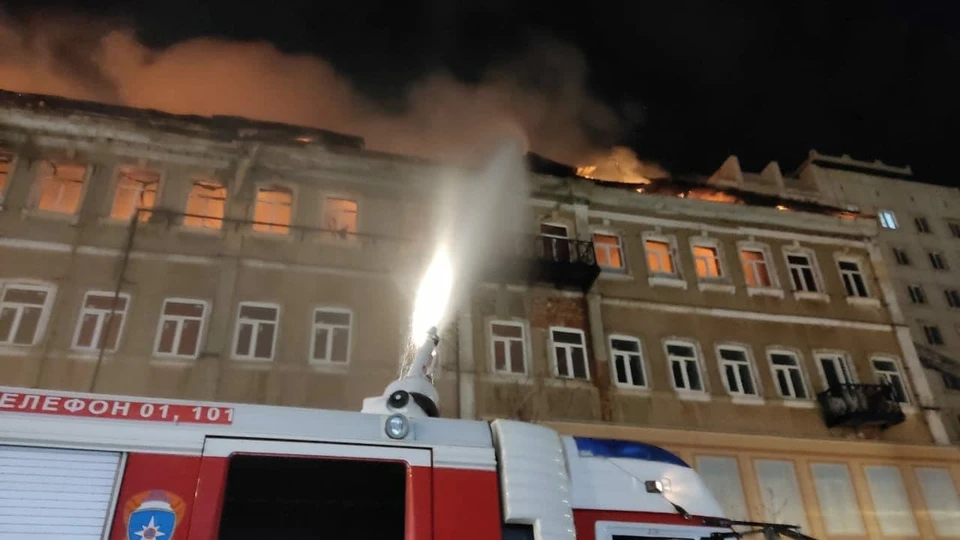 Пожар в здании начался после полуночи 4 ноября