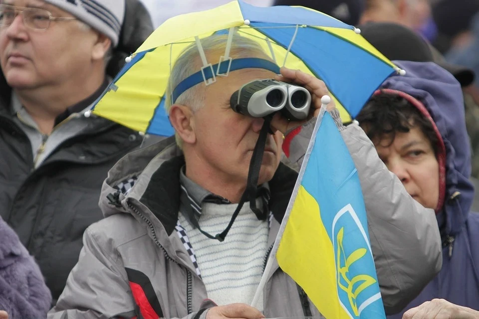 Более половины украинцев поддерживают идею о роспуске Рады