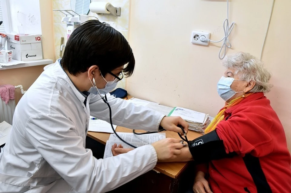 Углубленную диспансеризацию медики советуют пройти в первую очередь пожилым людям.