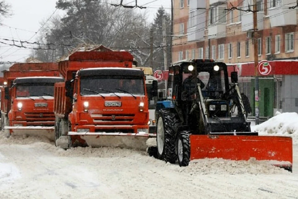 Снегоуборочная техника готова к снегопадам в Дзержинске