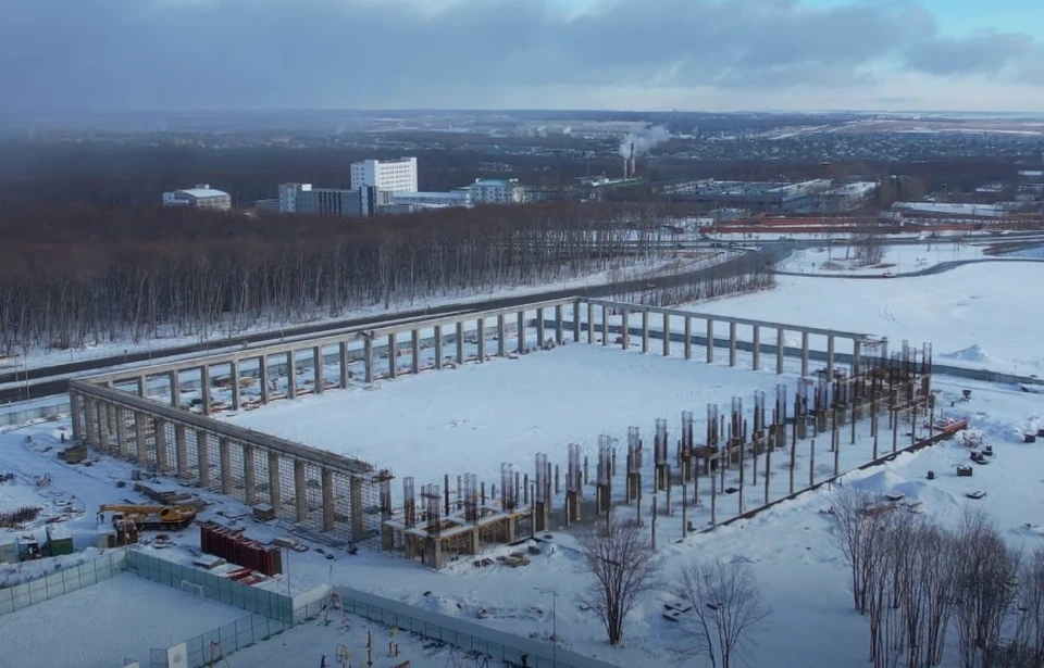 Манеж на 500 зрителей должны достроить в 2022 году