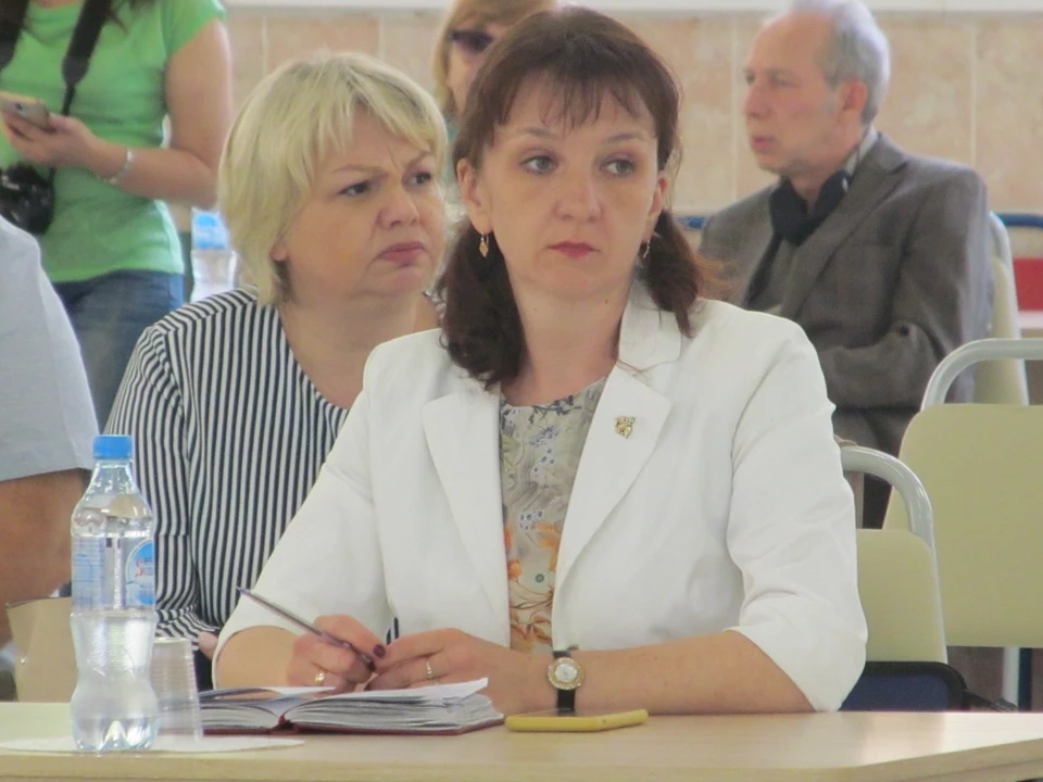 Юлия Раснянская в данный момент является членом партии "Единая Россия"