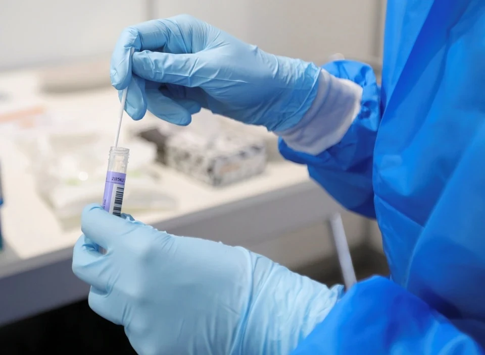 В «Векторе» заявили об эффективности «Эпиваккороны» против омикрон-штамма коронавируса