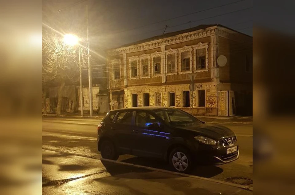 Жители Самары боятся того, что по ночам происходит в заброшенном доме. Фото: предоставлено "Комсомолке"