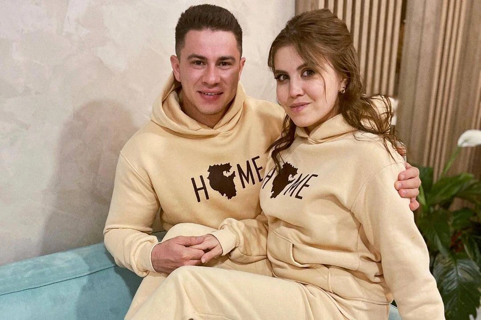 Выживший при обрушении казармы в Омске блогер-миллионник приехал в Иркутск. Фото: личный архив Рустама Набиева
