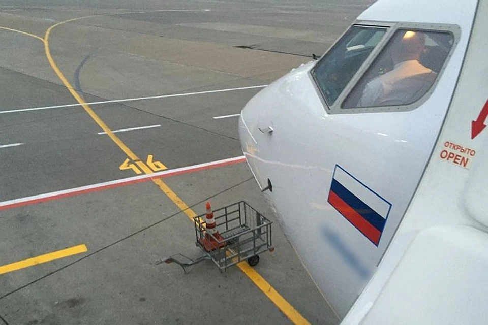 В Сети появилась аудиозапись переговоров экипажа аэробуса Магадан-Новосибирск, который совершил аварийную посадку в Иркутске