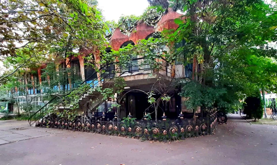 Многострадальное кафе "Гугуцэ" в центре Кишинева