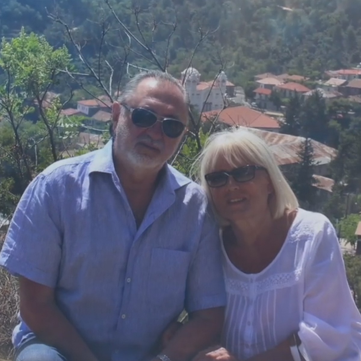 MFF порно сызбалары