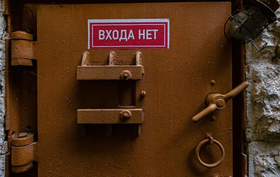 Дверь в убежище музея. Фото: stasya_alaska