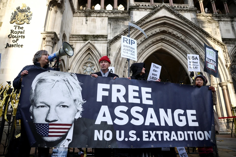 Высокий суд Лондона удовлетворил апелляцию США по делу об экстрадиции Ассанжа