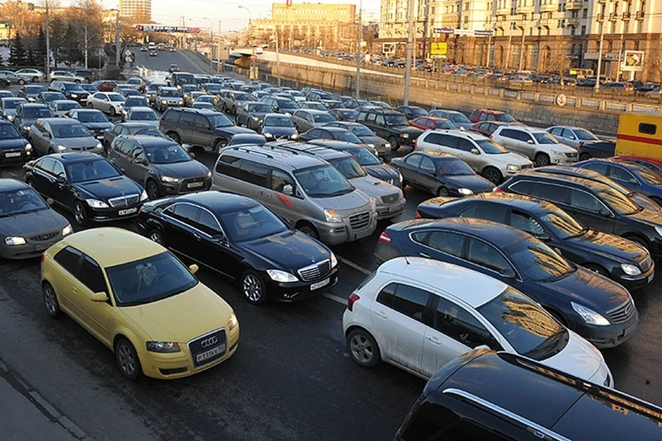 Пробки в Москве достигли десяти баллов 10 декабря 2021