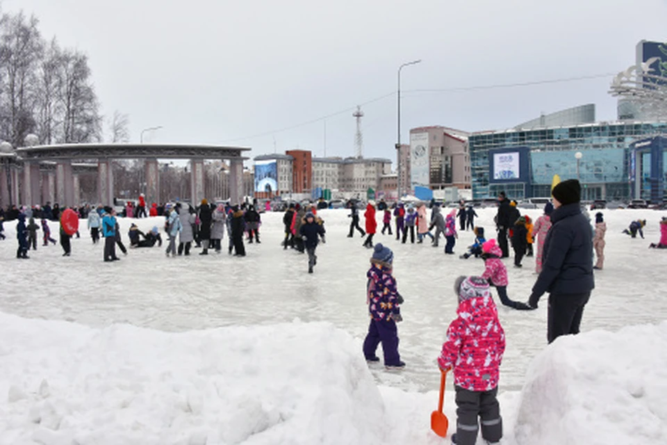 В Ханты-Мансийске зальют бесплатный открытый каток Фото: Городской информационный центр