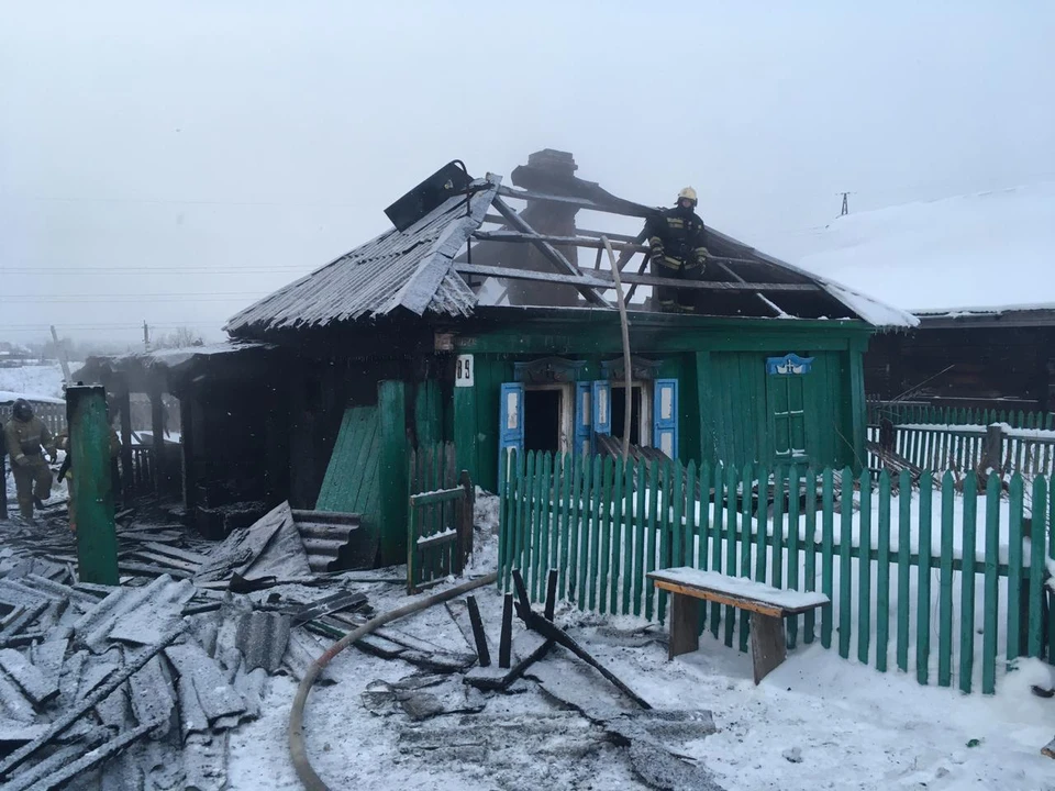 В Ачинске при пожаре в доме погибли две женщины. Фото: СК по Красноярскому краю