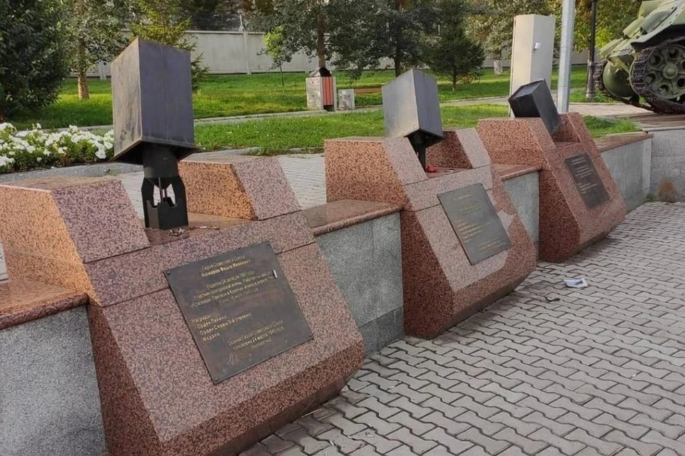 В Красноярске будут судить вандала, осквернившего мемориальный комплекс. Фото: СК