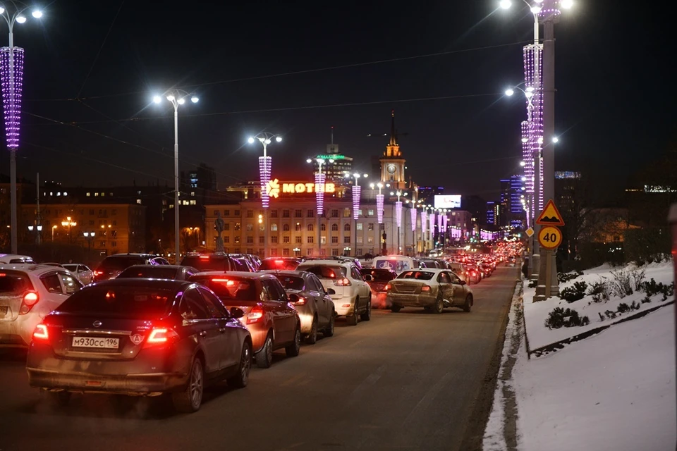 Пробки хабаровск. Пробки в Хабаровске фото. Пробки Иркутск. Назвать дороги с пробками Иркутск.