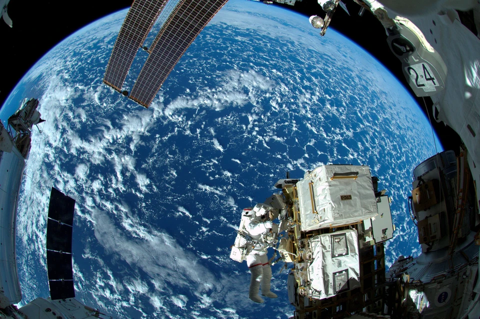 Космонавты Шкаплеров и Дубров выйдут в открытый космос 19 января 2022 года