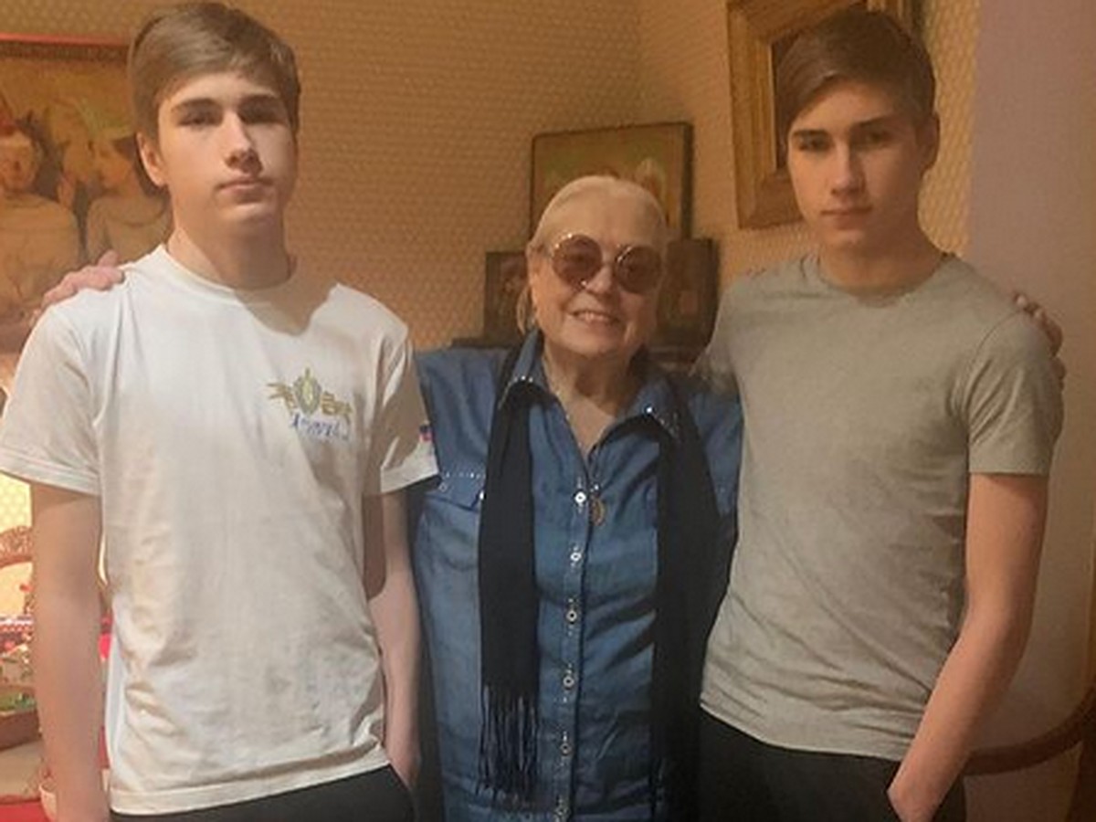 Мария Шукшина показала 16-летних близнецов, за которых билась с  мужем-миллионером - KP.RU