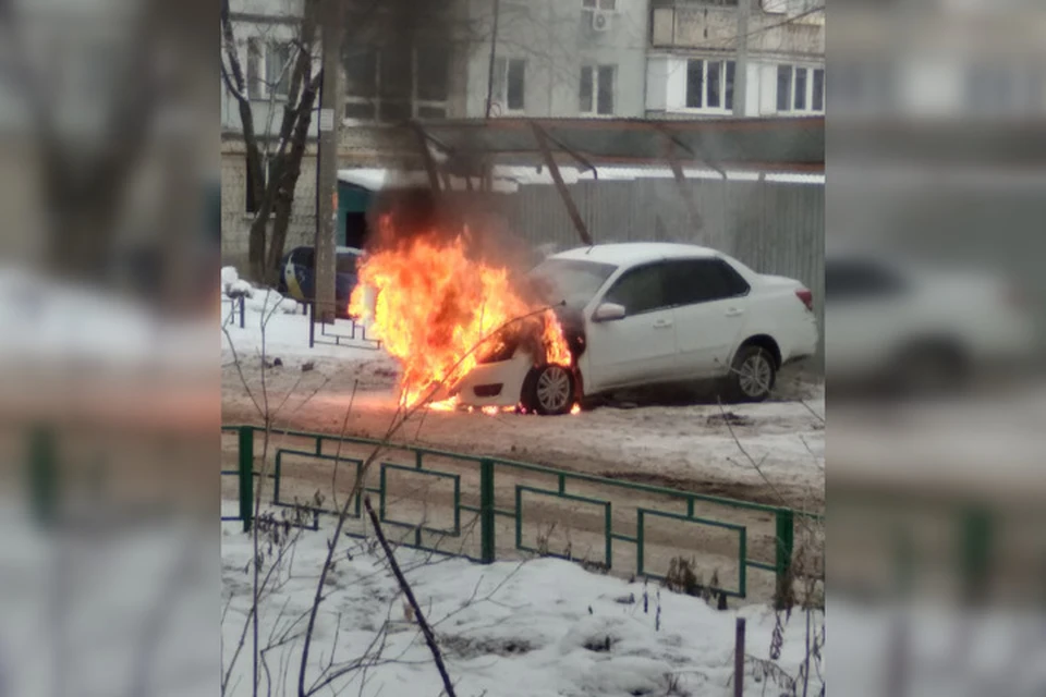 Автомобиль вспыхнул как спичка