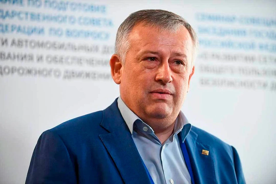Губернатор Александр Дрозденко подчеркнул, что достигнуть высоких результатов удалось благодаря четко организованной работе команды 47-го региона. Фото: пресс-служба правительства Ленинградской области.​