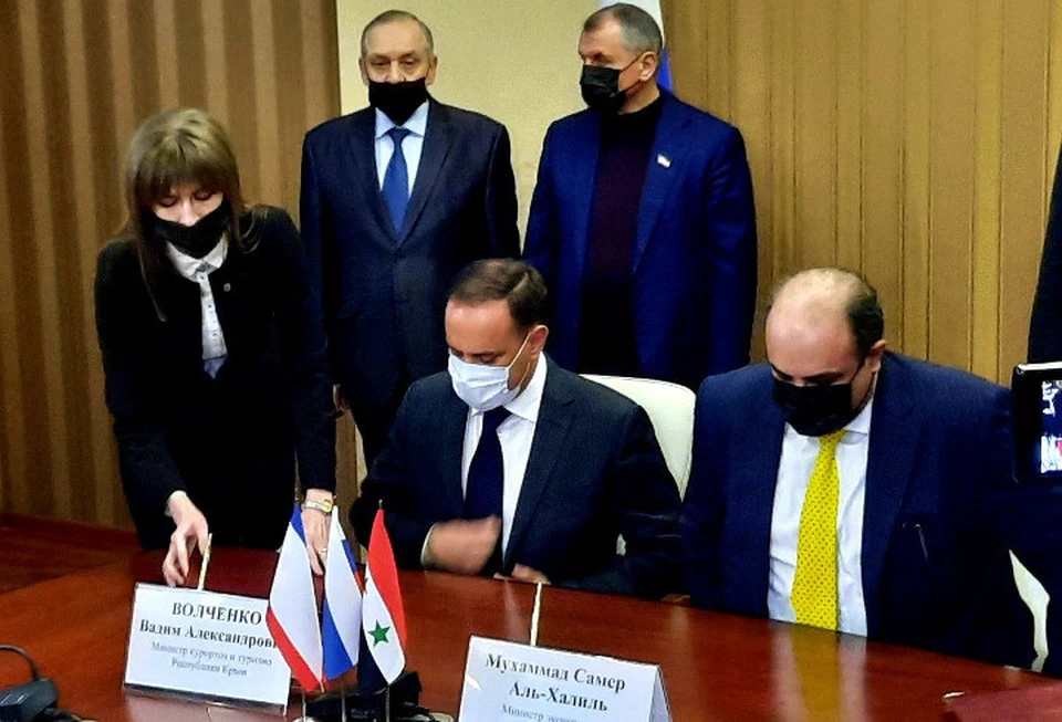 Соглашение в сфере туризма подписали министр курортов Крыма и министр экономики САР