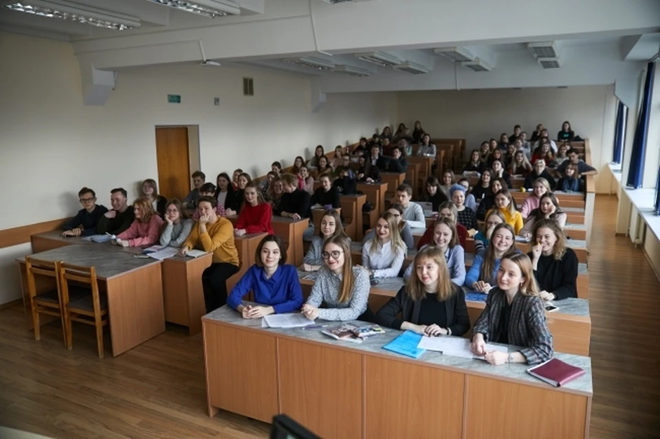 А кого удастся найти в этой аудитории?