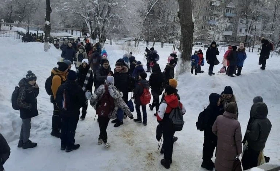 Эвакуация школ в Саратове проводится уже не в первый раз