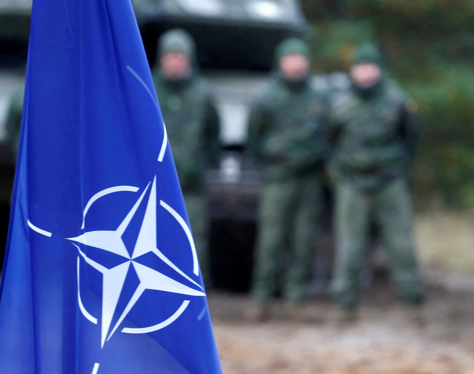 НАТО обсуждает возможность направления подразделений в Словакию