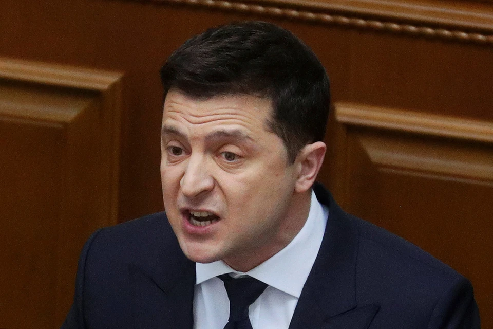 Президент Украины Владимир Зеленский подписал указ об отмене призыва на срочную службу и увеличении численности армии.