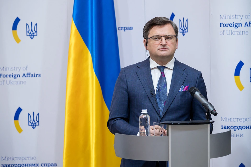 Глава МИД Украины Дмитрий Кулеба заявил о готовности Украины к переговорам с Москвой в любом возможном формате.