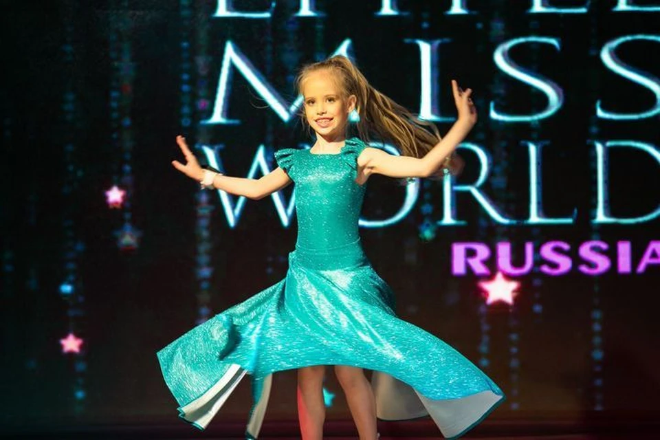 Хабаровчанка Анастасия Лагоша выступает на сцене в Москве. Фото предоставлено героем публикации