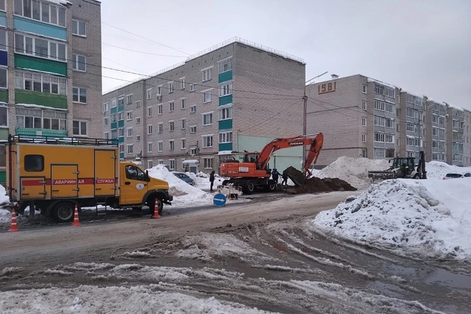 Без водоснабжения остались восемь многоквартирных домов.