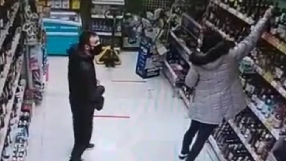 Пара воровала алкоголь. Фото: ГУ МВД России по Самарской области