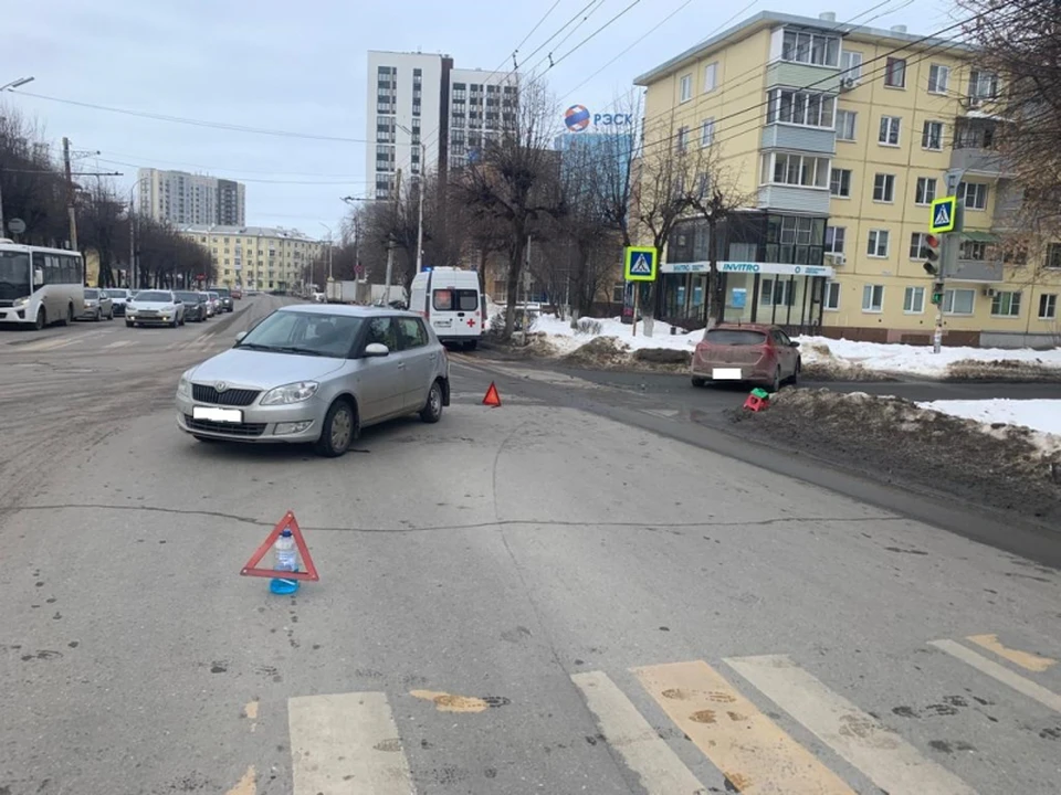 На улице Шевченко в Рязани столкнулись Skoda Fabia и Kia Ceed. Фото: пресс-служба УМВД по Рязанской области.