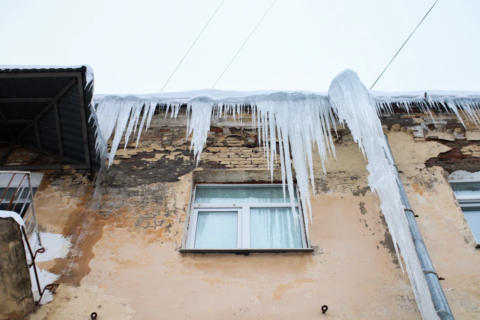 Власти предупредили новосибирцев об опасности таяния снега.