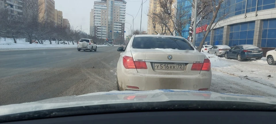 В Тюмени задержали самого злостного нарушителя ПДД накануне его 22 дня рождения.