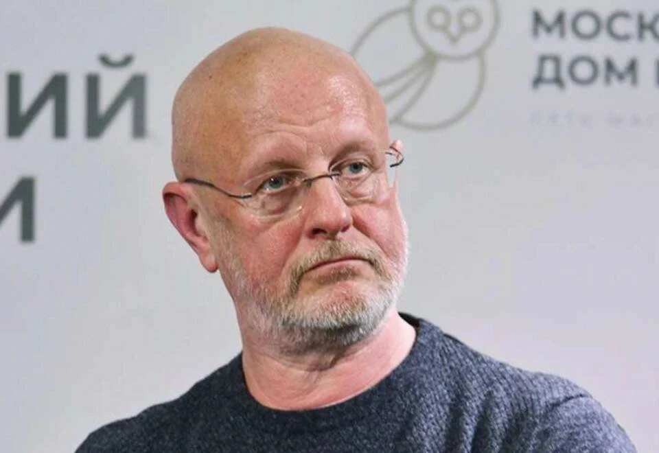 Переводчик Пучков сообщил об отрицательном тесте на коронавирус