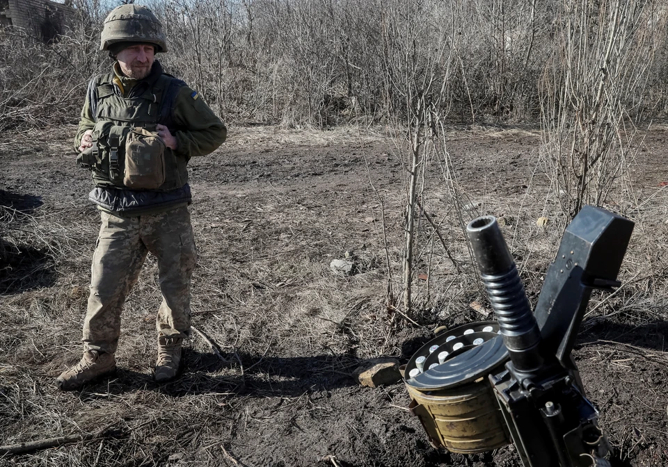 Силы ВСУ обстреливают Донбасс с подконтрольных территорий.
