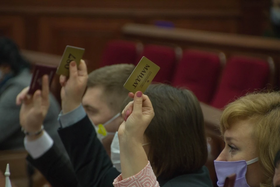 Сегодня в Донецкой и Луганской Народных Республиках депутаты Народных Советов ратифицировали договоры о дружбе, сотрудничестве и взаимной помощи между Российской Федерацией и Республиками
