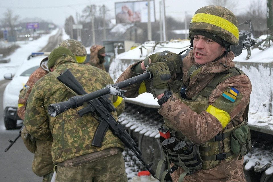 Под Мариуполем окружены остатки украинской армии, батальонов «Азов» и «Айдар».