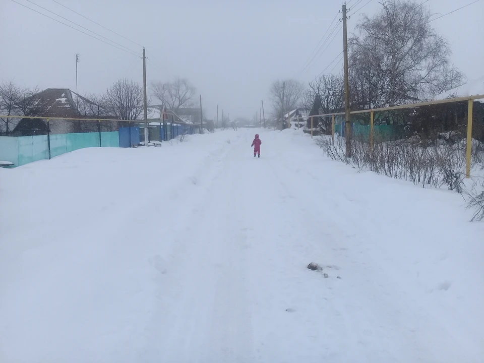 Выходя на улицу, одевайтесь соответственно погоде, будьте внимательными и осторожными при передвижении.