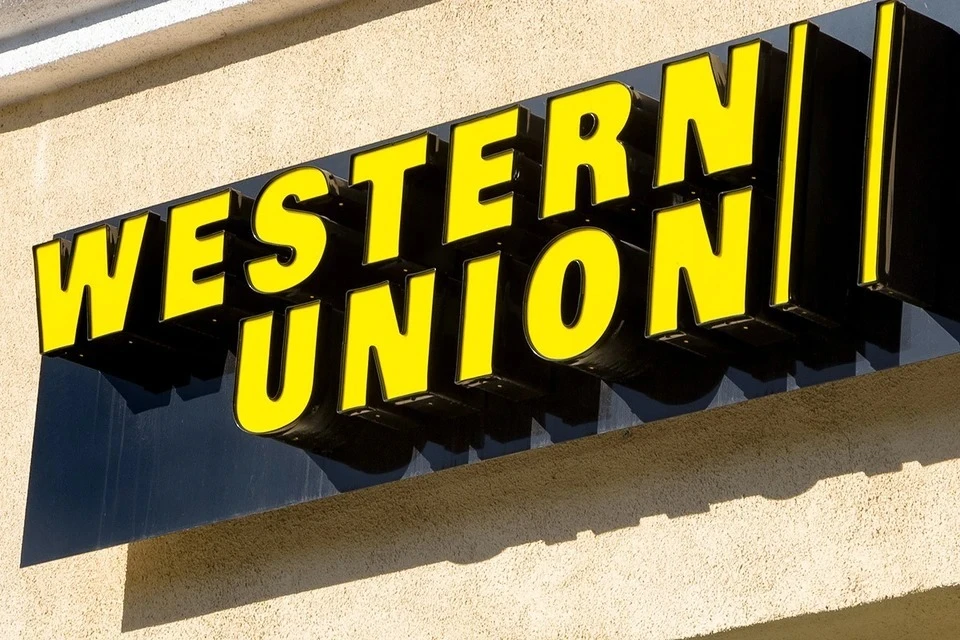 Western Union приостановила работу в России