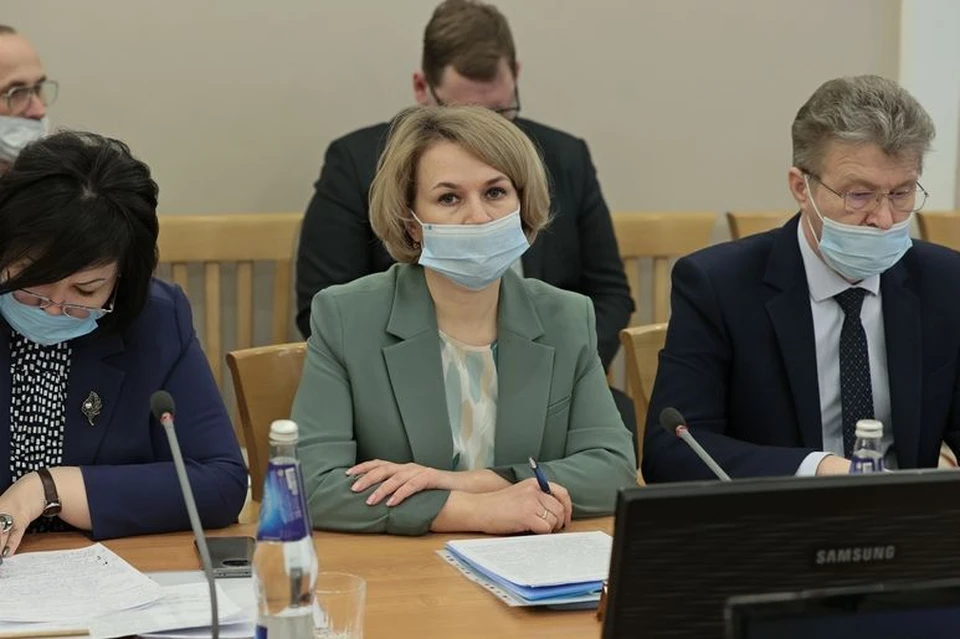 Меры поддержки беженцев обсудили в правительстве края